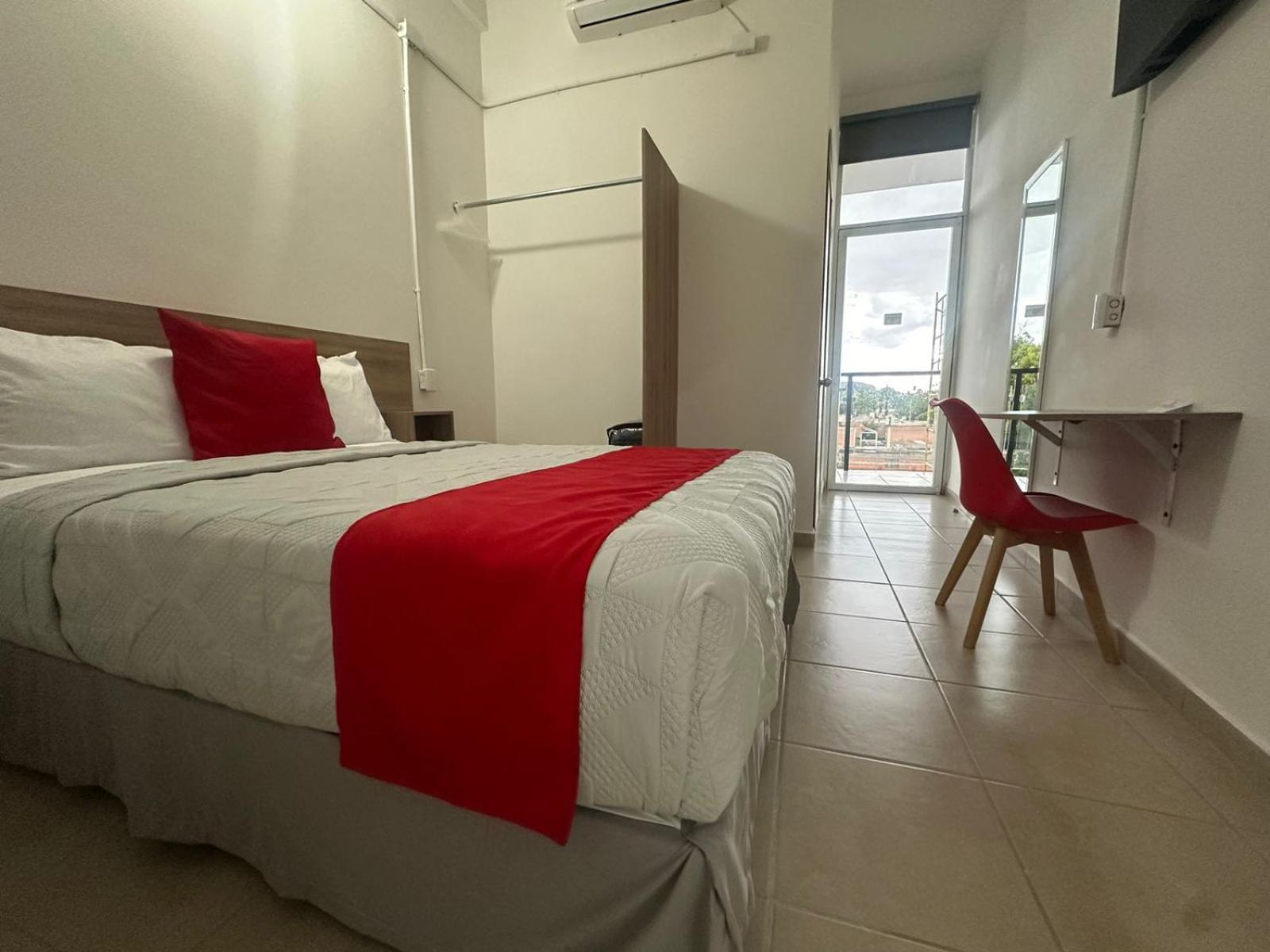Hotel Plaza Centenario Juan Aldama 외부 사진